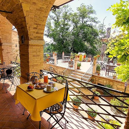 アスコリ・ピチェーノ Antico Borgo Piceno Bed & Breakfast エクステリア 写真